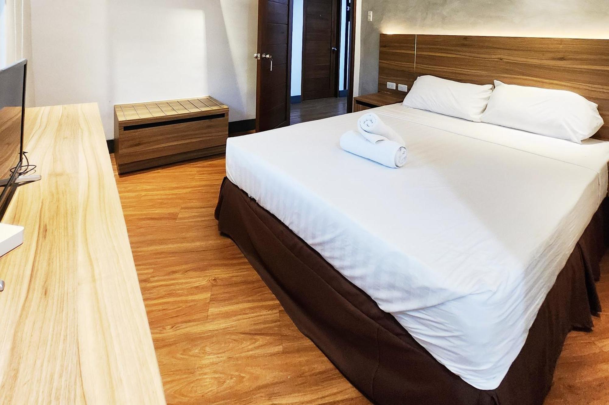 Boulevard Pension Hotel سيبو المظهر الخارجي الصورة