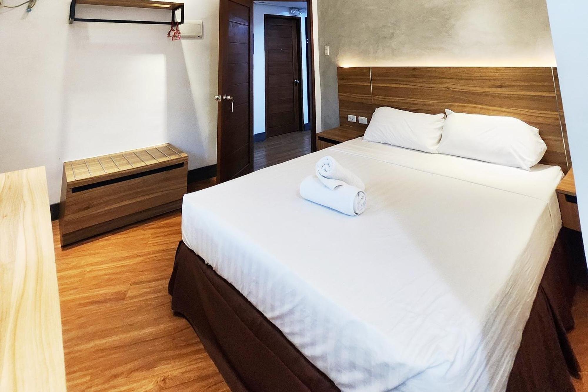 Boulevard Pension Hotel سيبو المظهر الخارجي الصورة