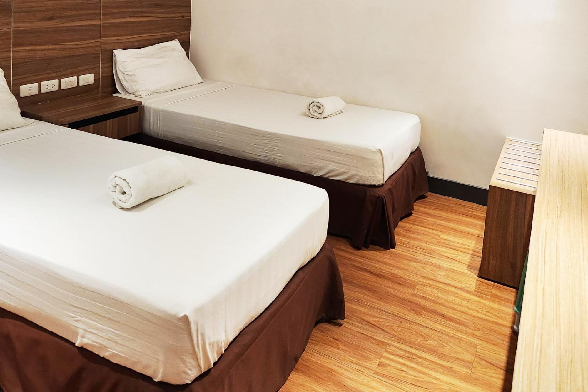Boulevard Pension Hotel سيبو المظهر الخارجي الصورة