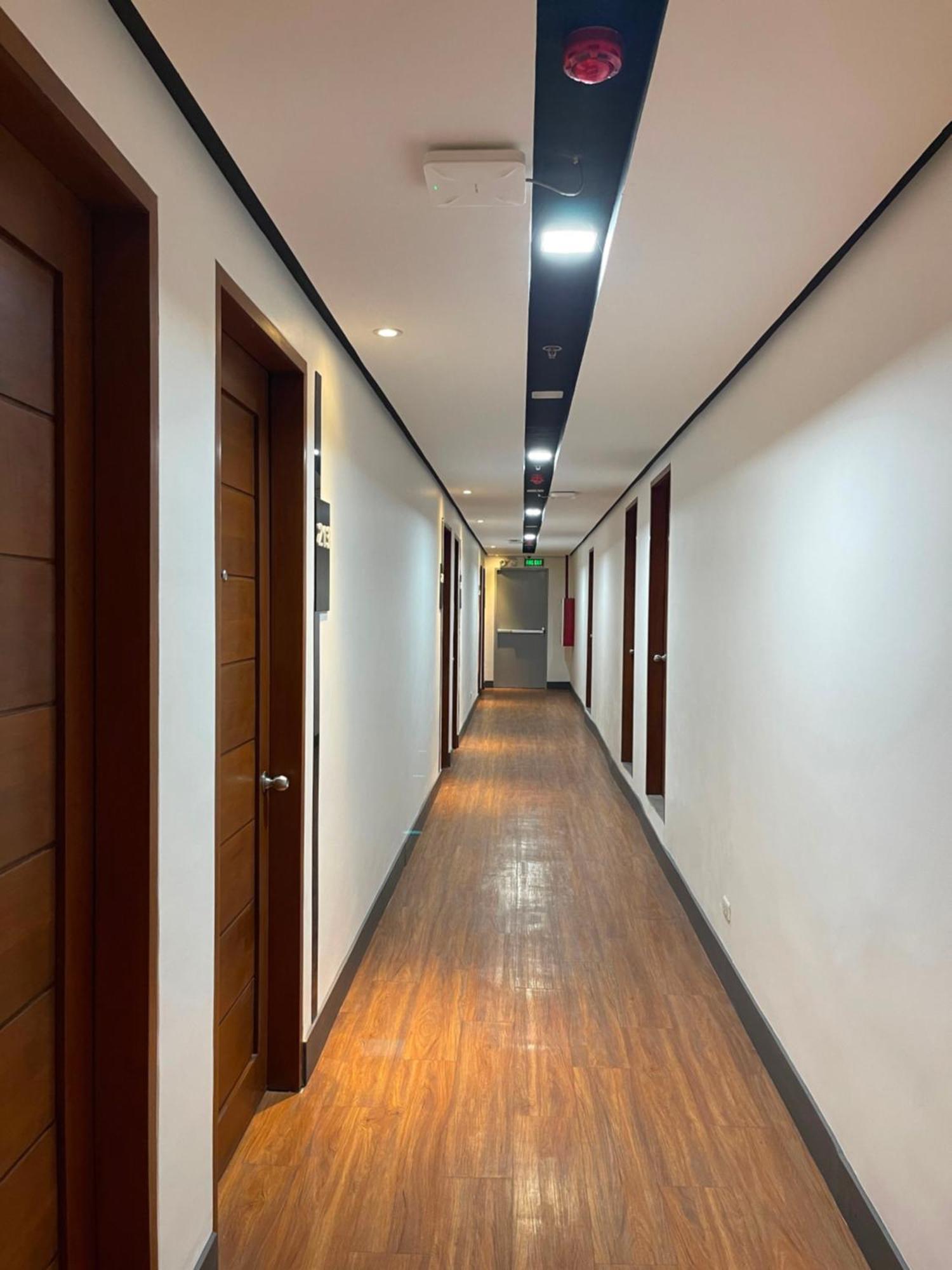 Boulevard Pension Hotel سيبو المظهر الخارجي الصورة
